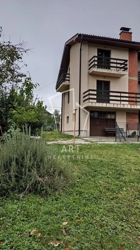 Prodaja, kuća, 120m², Voždovac Sve Podlokacije, Beograd