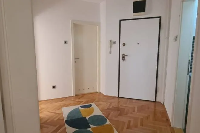 Rent, two bedroom apartment, 57m², Bežanijska Kosa Sve Podlokacije, Beograd