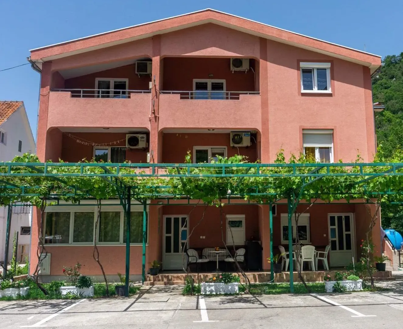 Sale, house, 700m², Lastva Grbaljska, Kotor