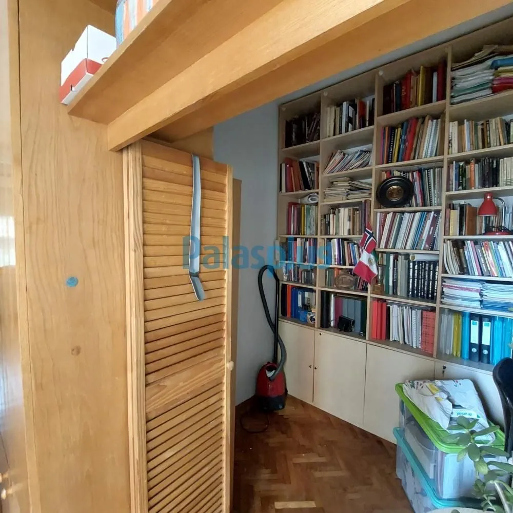 Prodaja, dvosoban stan, 47m², Zemun Centar, Zemun Sve Podlokacije