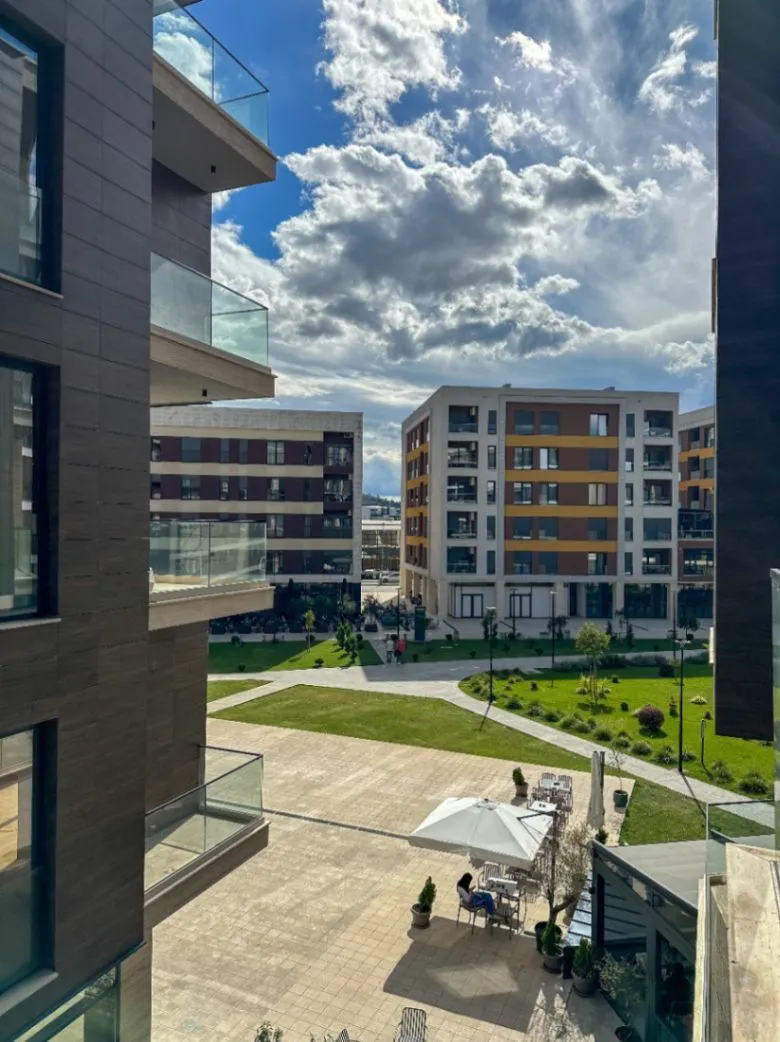 Izdavanje, jednosoban stan, 52m², Kod Capital Plaze, Podgorica
