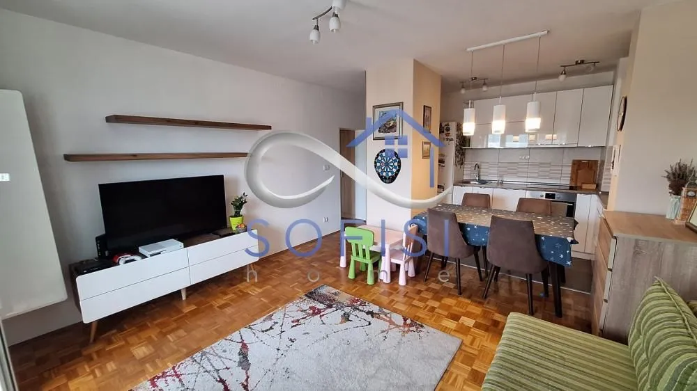 Izdavanje, dvosoban stan, 47m², Sajam, Novi Sad Sve Podlokacije