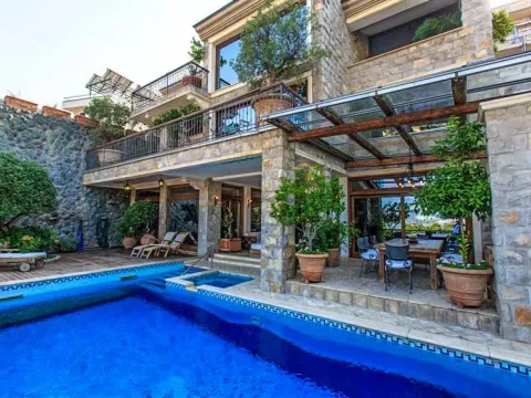 Prodaja, kuća, 820m², Centar, Budva - image 29