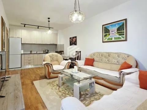 Izdavanje, dvosoban stan, 66m², Stari Aerodrom, Podgorica - image 3