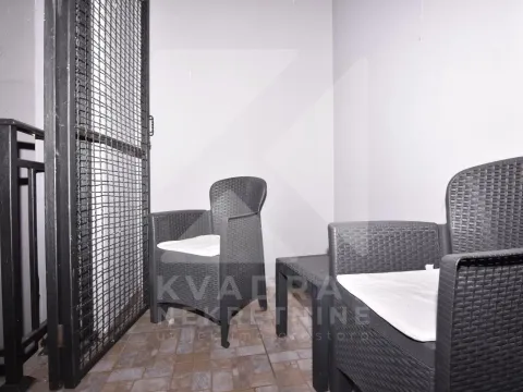 Izdavanje, dvosoban stan, 115m², Tološi, Podgorica - image 14