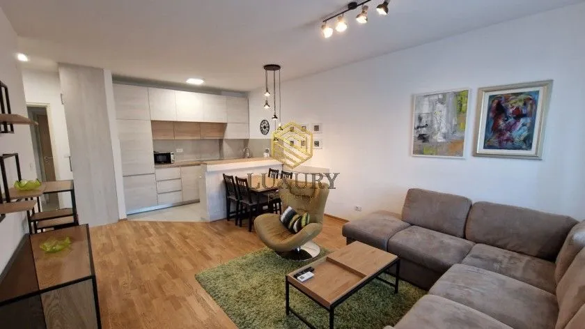 Izdavanje, jednosoban stan, 51m², City Kvart, Podgorica