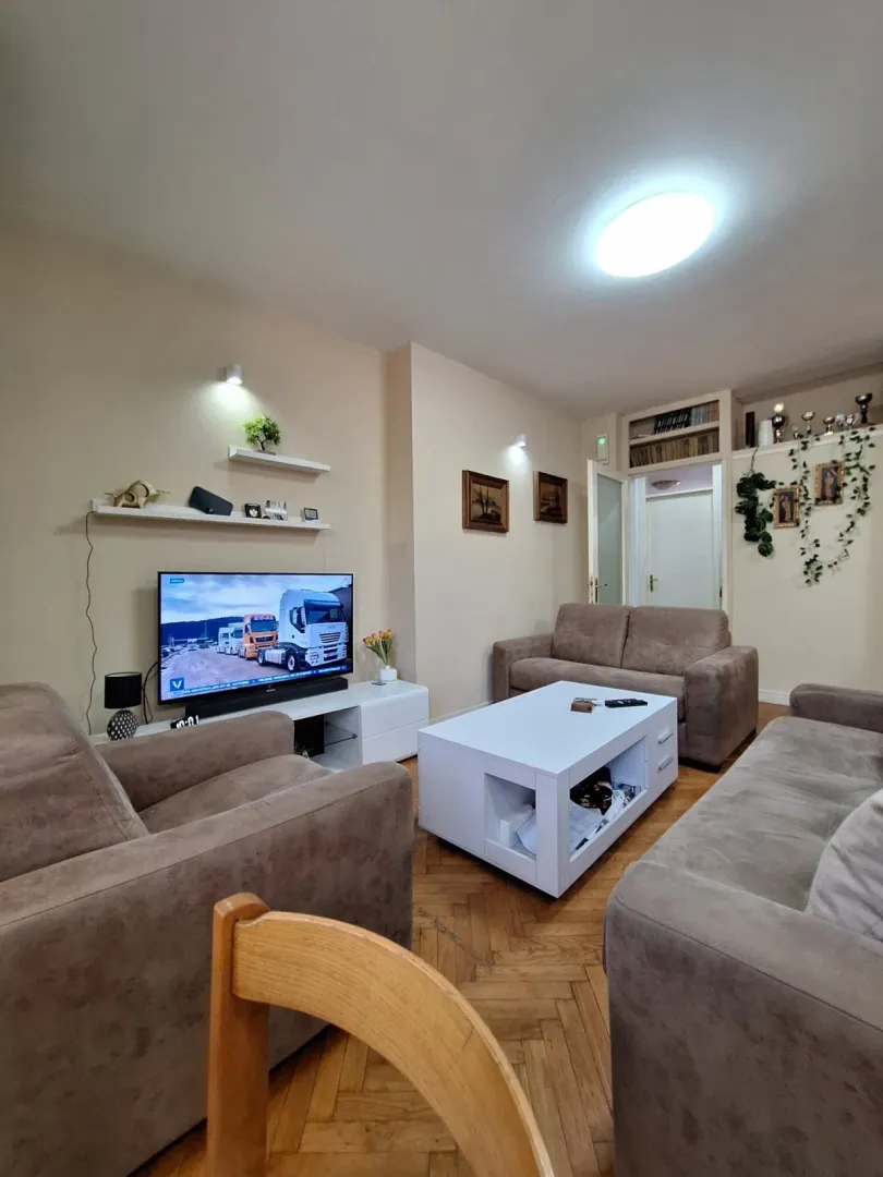 Prodaja, dvosoban stan, 64m², Centar, Podgorica