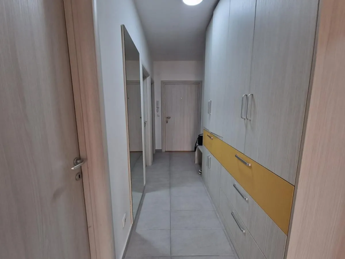 Prodaja, trosoban stan, 70m², Telep, Novi Sad Sve Podlokacije