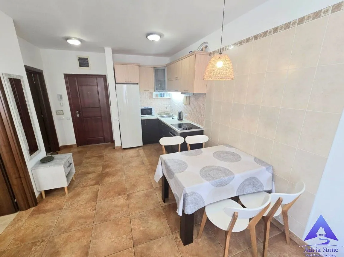 Prodaja, jednosoban stan, 38m², Podkošljun, Budva