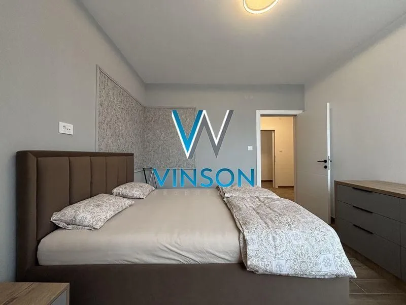 Izdavanje, dvosoban stan, 120m², Petrovaradin, Novi Sad