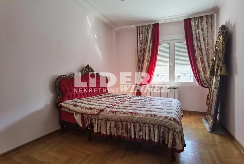 Rent, four bedroom apartment, 140m², Savski Venac, Beograd