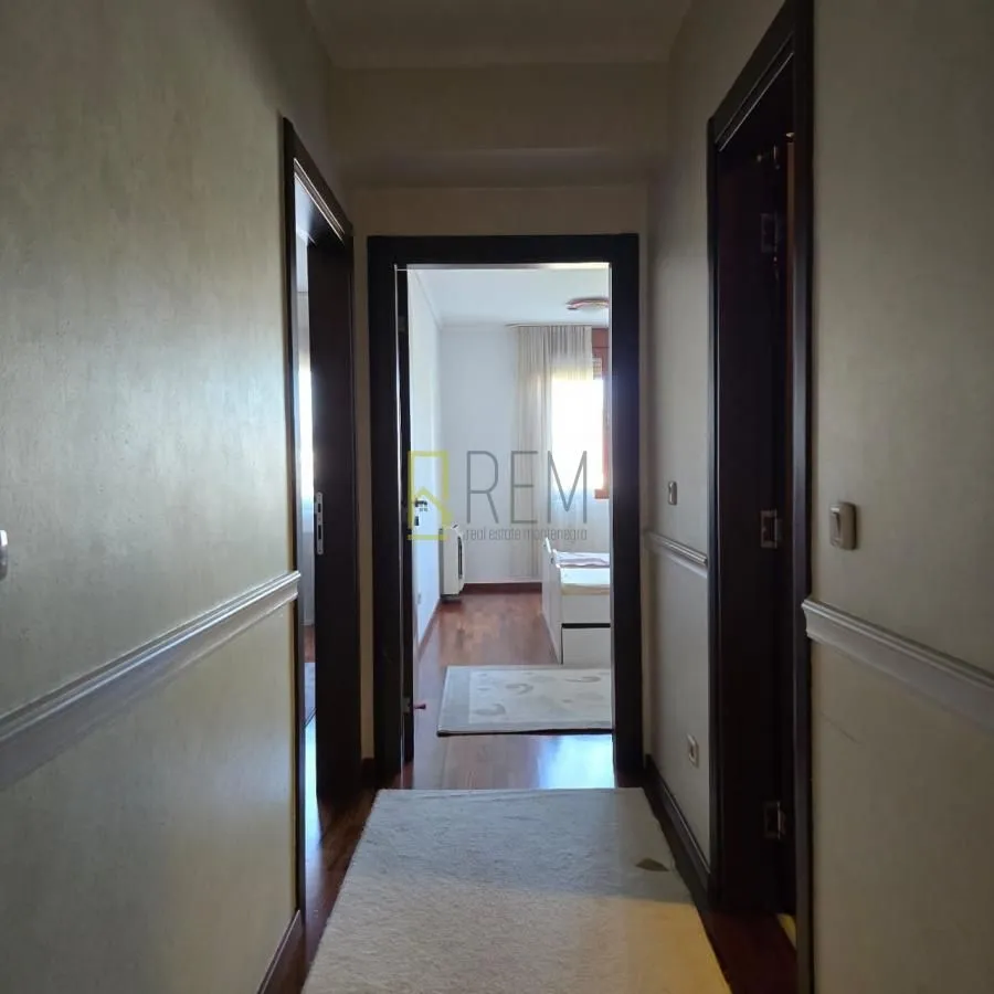 Prodaja, trosoban stan, 127m², Preko Morače, Podgorica