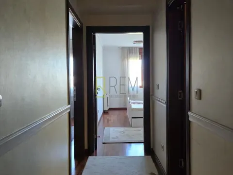 Prodaja, trosoban stan, 127m², Preko Morače, Podgorica