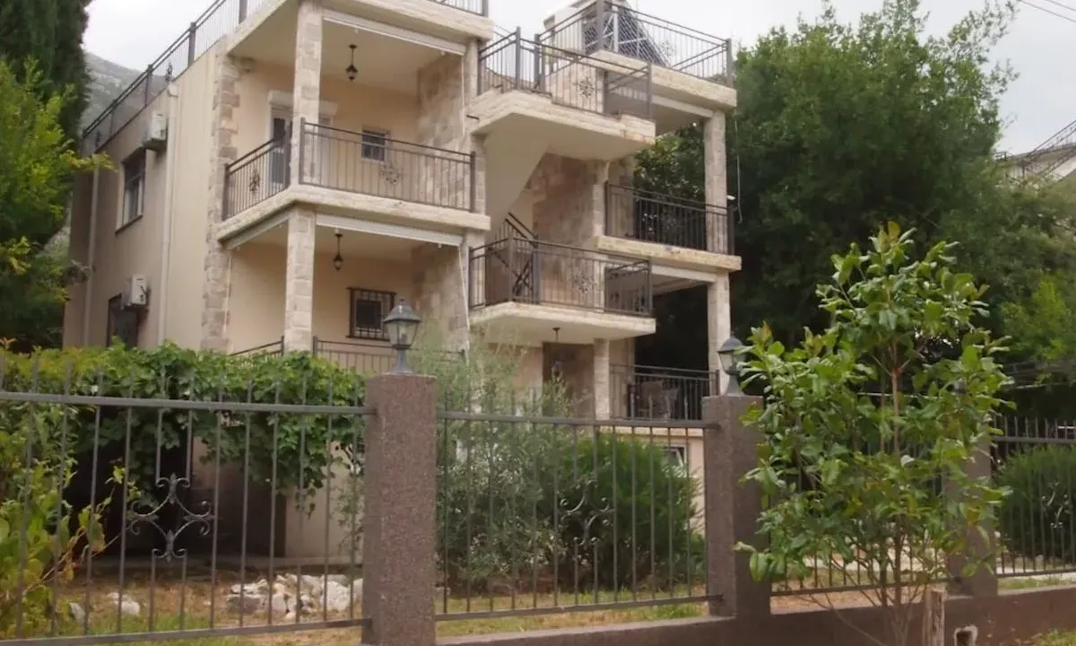 Prodaja, kuća, 168m², Sutomore, Bar