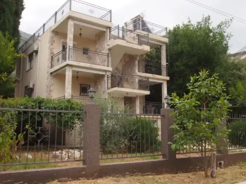 Sale, house, 168m², Sutomore, Bar