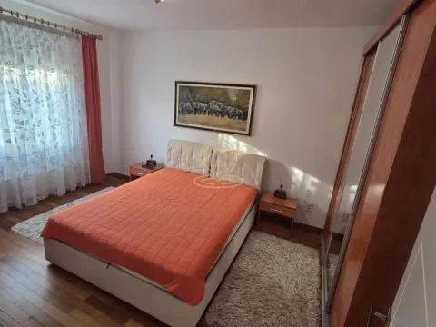 Rent, two bedroom apartment, 64m², Vračar Sve Podlokacije, Beograd - image 5