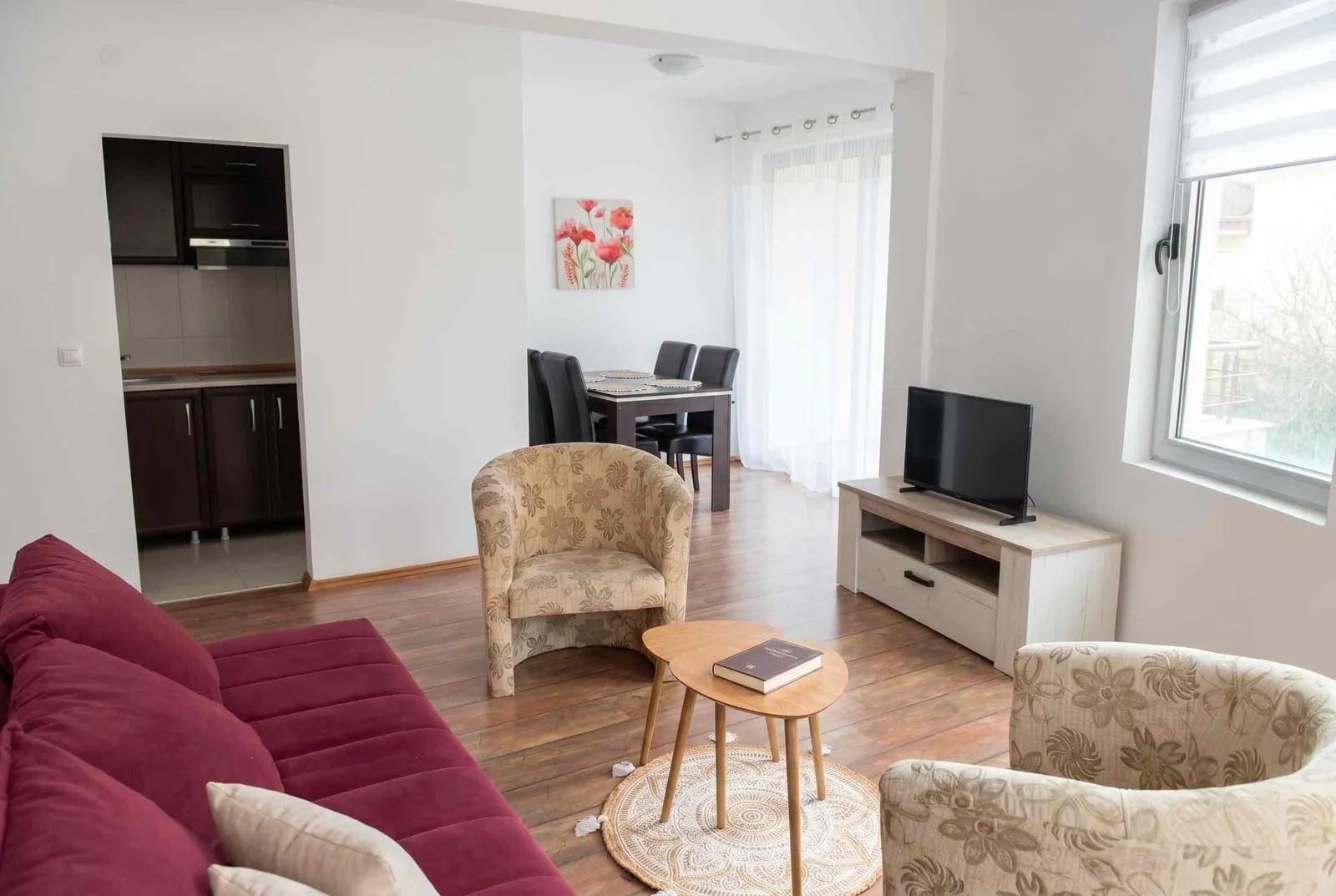 Rent, two bedroom apartment, 48m², Bečići, Budva