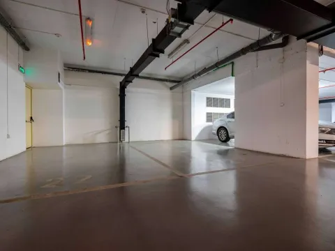 Prodaja, četvorosoban stan, 177m², Budva, Crna Gora - image 19