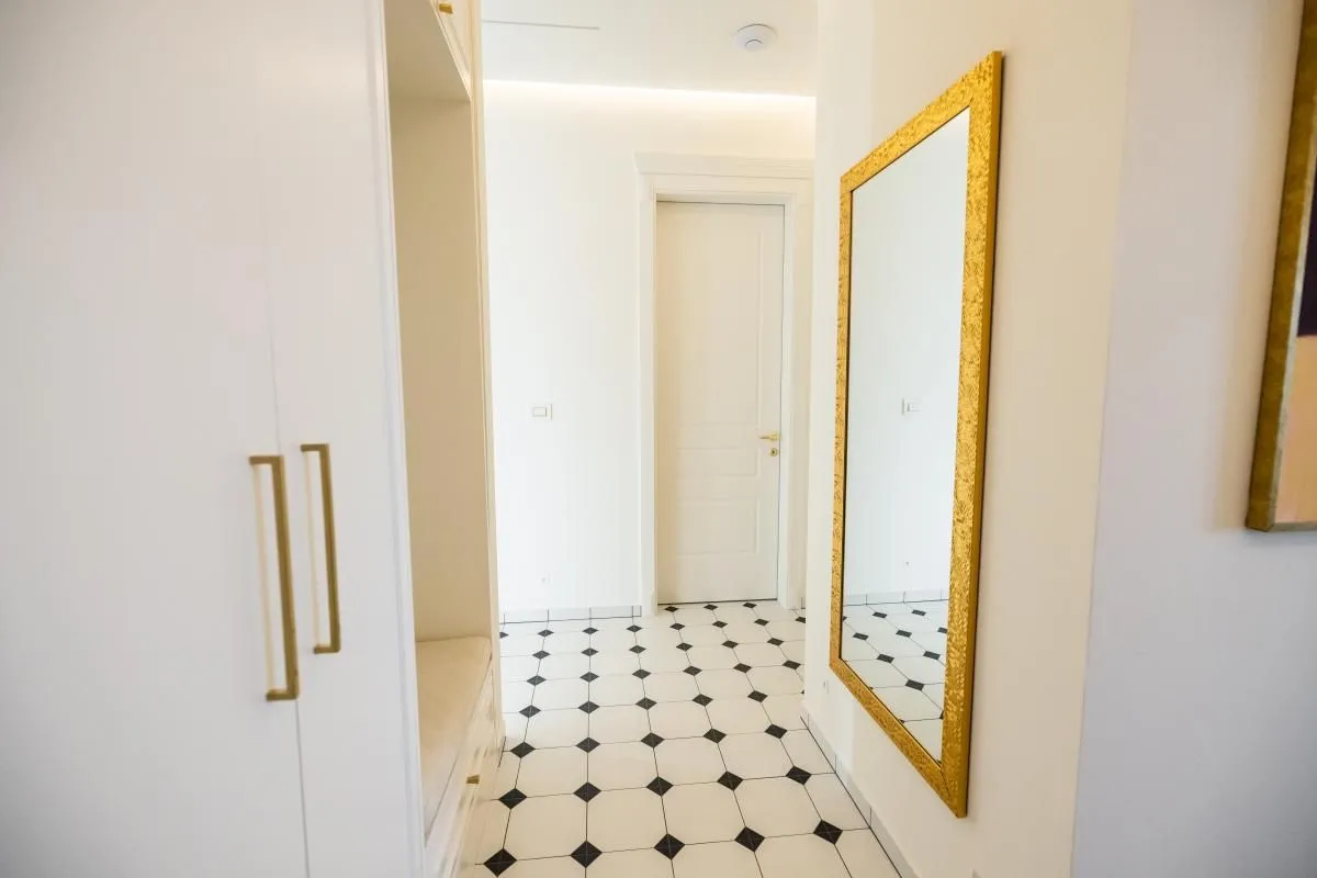 Izdavanje, stan, 131m², Sremska Kamenica, Petrovaradin