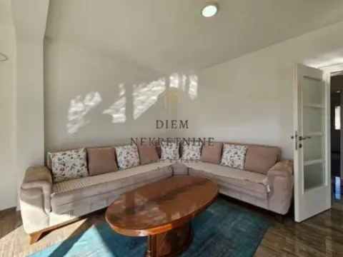 Izdavanje, trosoban stan, 150m², Stari Bar, Bar - image 12