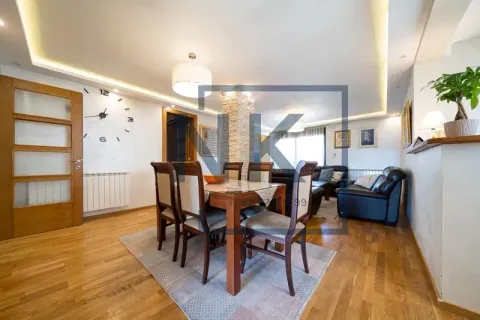 Prodaja, kuća, 136m², 1 maj, Podgorica - image 8