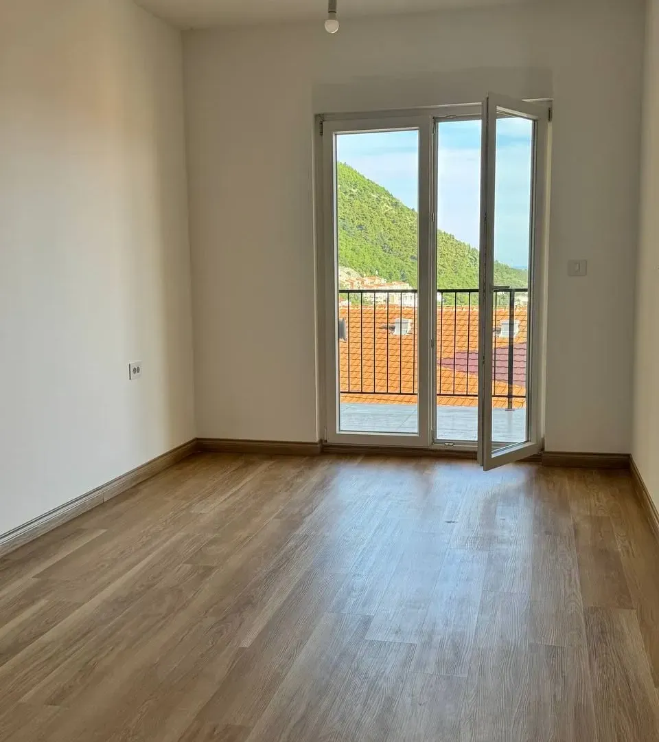 Sale, one bedroom apartment, 60m², Lazi, Budva