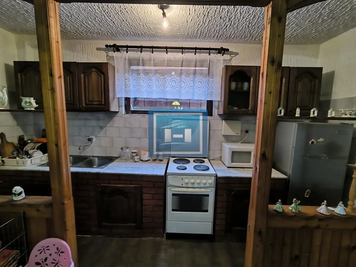 Sale, house, 291m², Ćuprija, Srbija