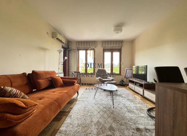 Izdavanje, jednosoban stan, 48m², Preko Morače, Podgorica