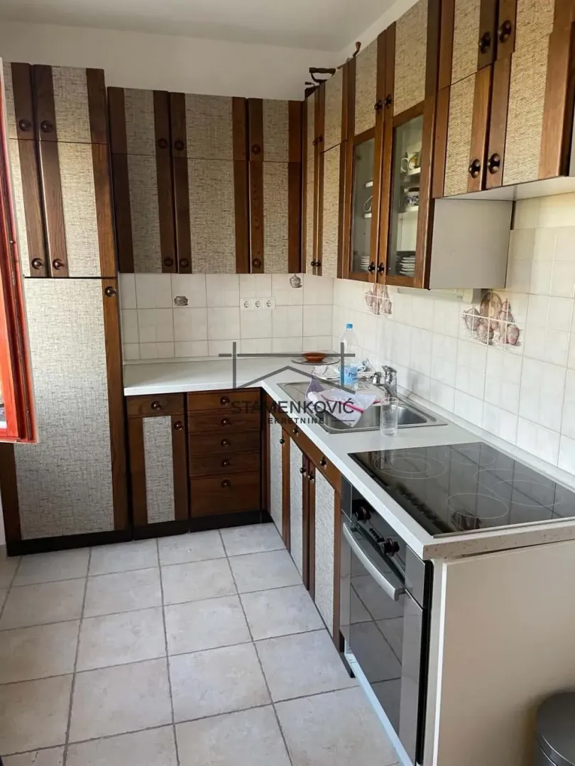 Prodaja, kuća, 200m², Bačka Palanka, Novi Sad