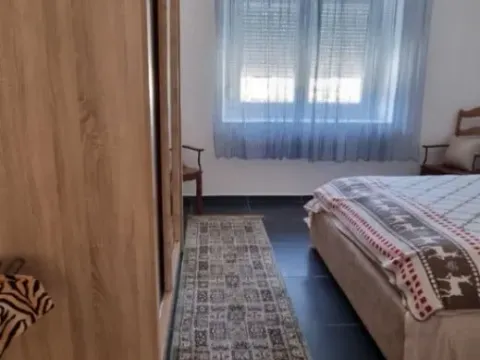 Izdavanje, jednosoban stan, 70m², Cetinje, Crna Gora - image 9