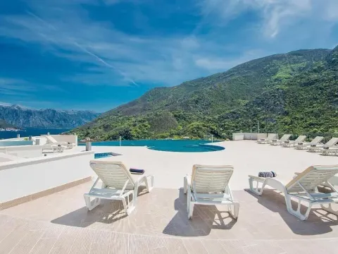 Prodaja, dvosoban stan, 84m², Morinj, Kotor - image 21