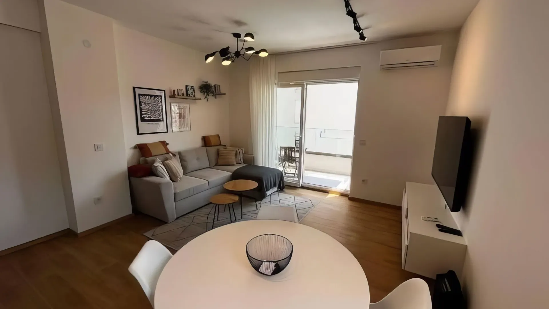 Rent, one bedroom apartment, 45m², Centar, Budva