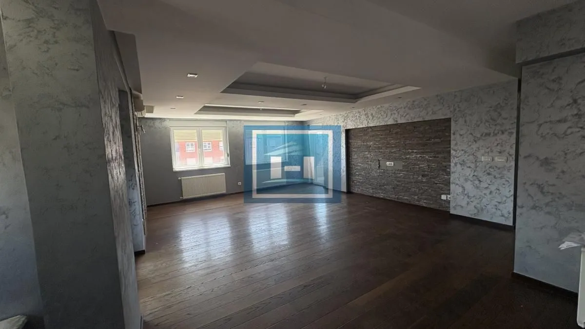 Prodaja, stan, 153m², Centar, Jagodina