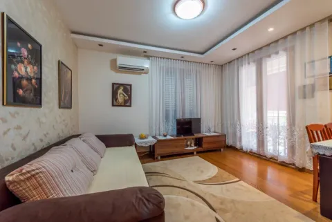 Sale, one bedroom apartment, 46m², Petrovac, Budva - image 3