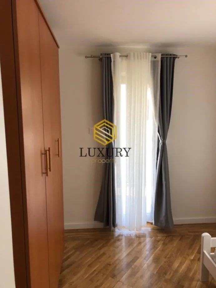 Izdavanje, dvosoban stan, 44m², Momišići, Podgorica