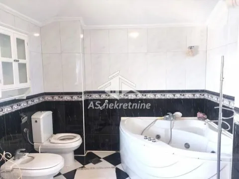 Prodaja, četvorosoban stan, 140m², Savski Venac, Beograd - image 19