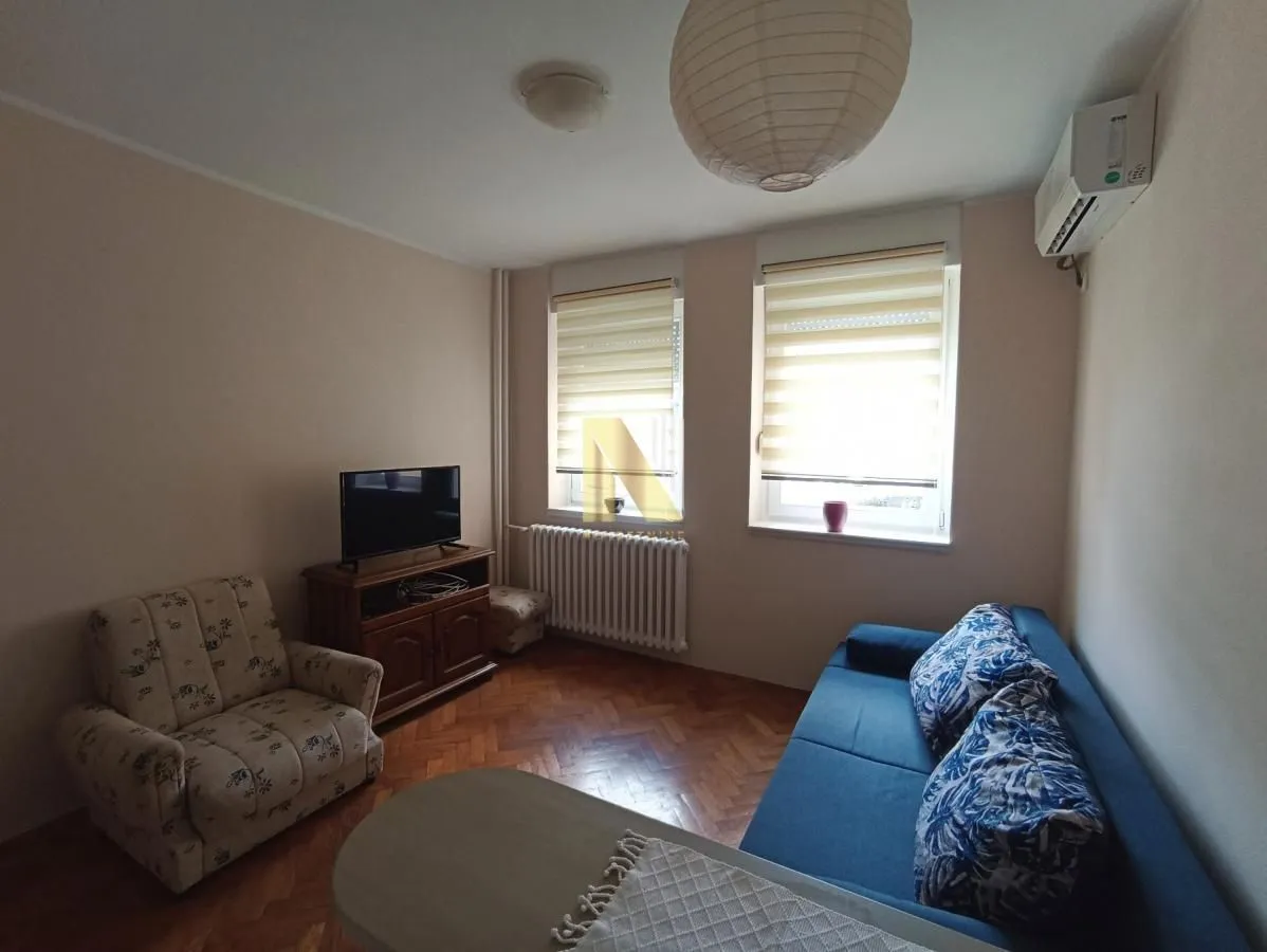 Rent, studio apartment, 21m², Bulevar Oslobodjenja, Novi Sad Sve Podlokacije