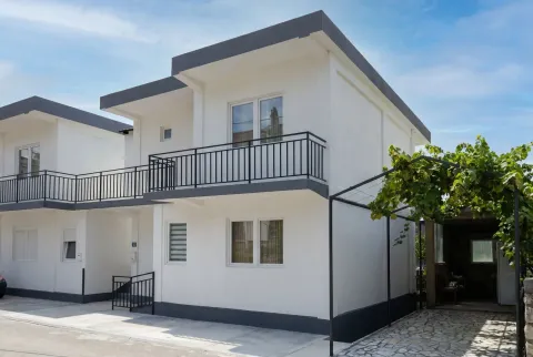Prodaja, kuća, 129m², Šušanj, Bar - image 17