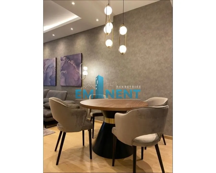 Izdavanje, dvosoban stan, 55m², Stari Grad, Beograd