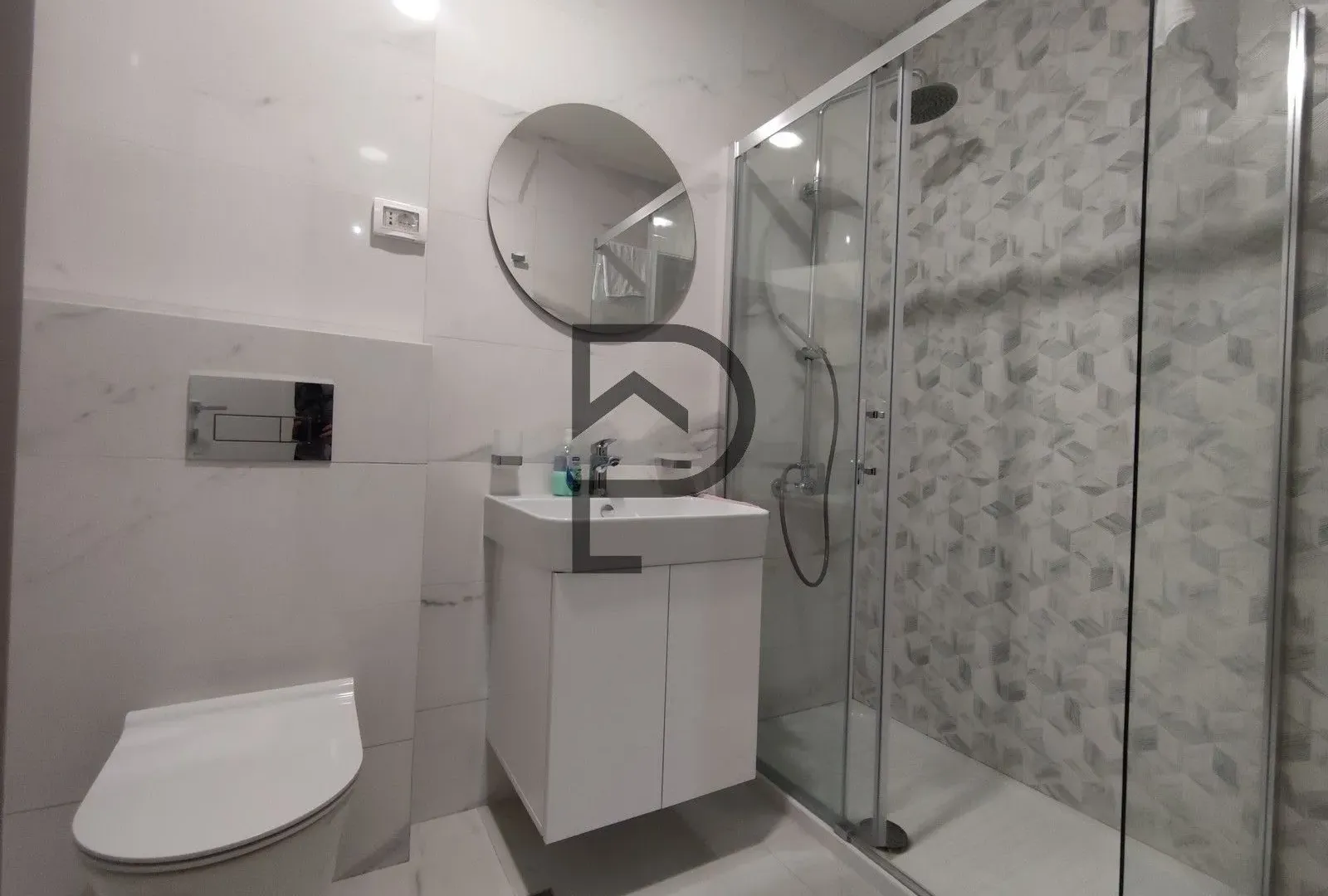 Rent, one bedroom apartment, 43m², Central Point, Podgorica