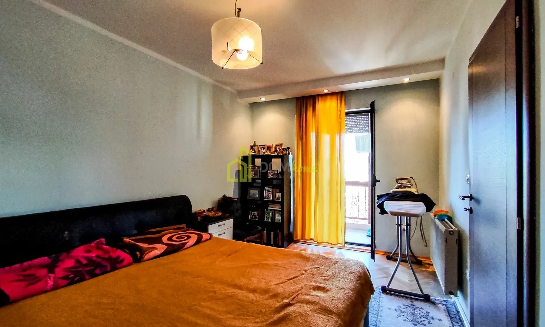 Prodaja, trosoban stan, 95m², Centar, Podgorica