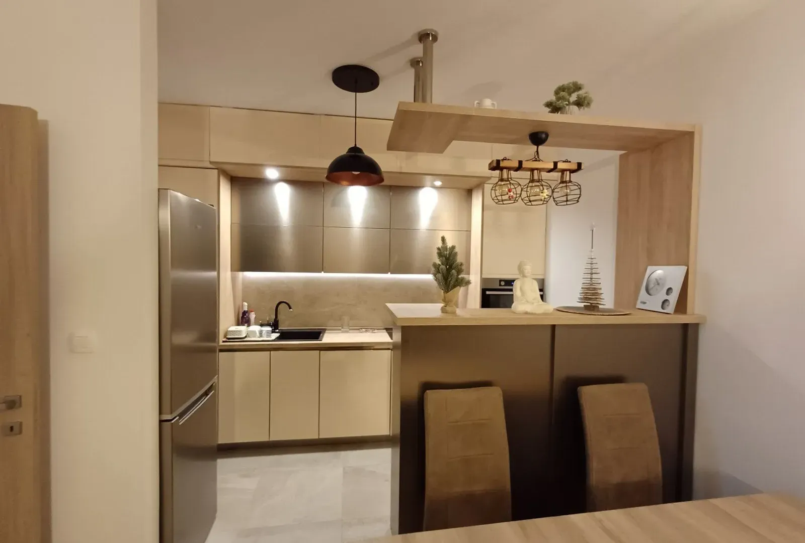 Izdavanje, dvosoban stan, 70m², Master Kvart, Podgorica
