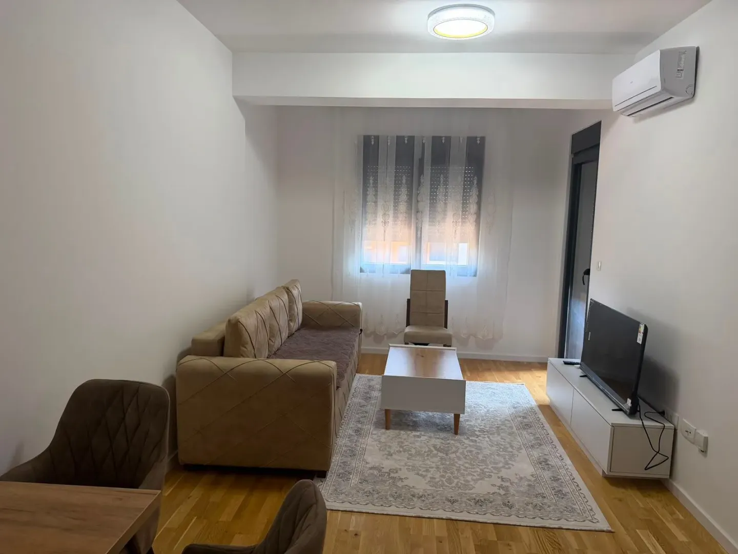 Rent, one bedroom apartment, 45m², Stari Aerodrom, Podgorica