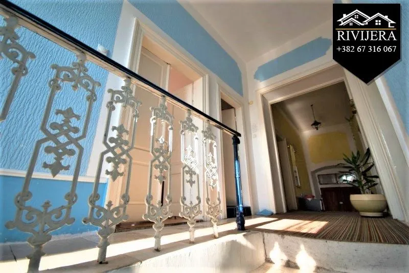 Prodaja, kuća, 280m², Centar, Herceg Novi