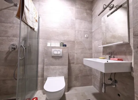 Rent, two bedroom apartment, 76m², Gorica C, Podgorica - image 10
