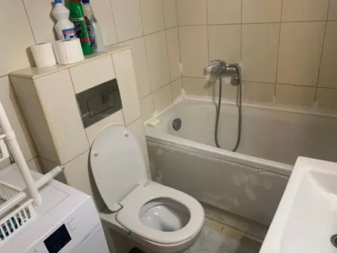 Rent, studio apartment, 30m², Blok 6, Podgorica - image 9