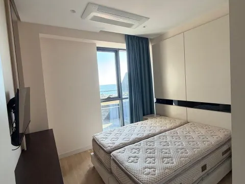 Sale, one bedroom apartment, 51m², Bečići, Budva - image 2