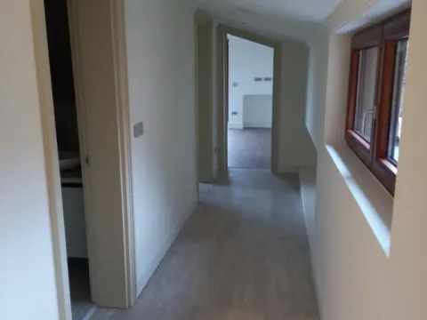 Izdavanje, četvorosoban stan, 155m², Savski Venac, Beograd - image 14