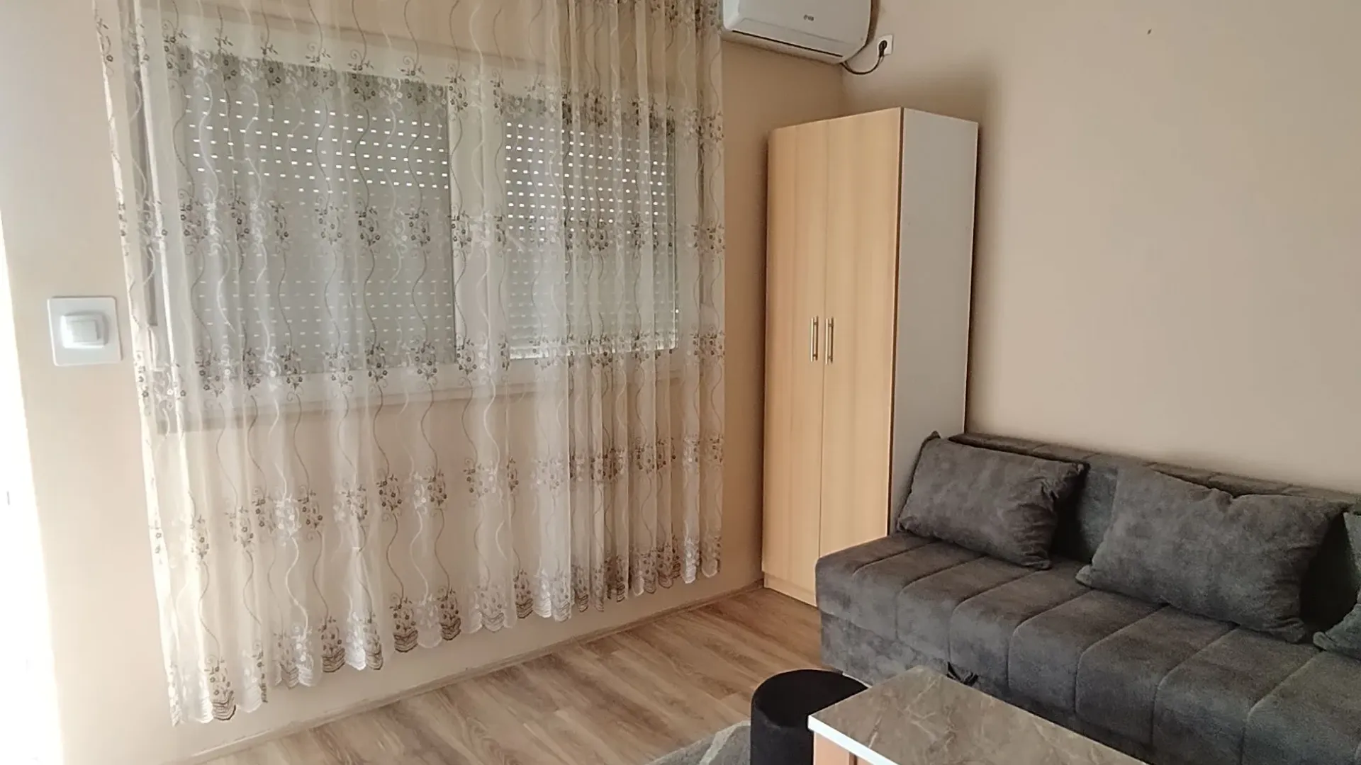 Izdavanje, jednosoban stan, 28m², Adice, Novi Sad Sve Podlokacije