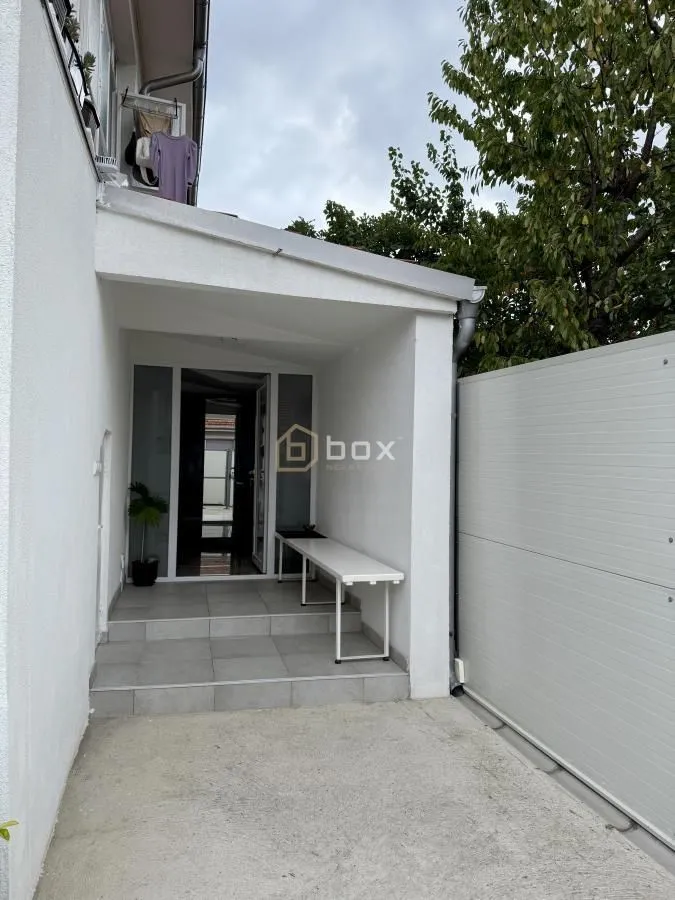 Sale, house, 200m², Pantelej, Niš